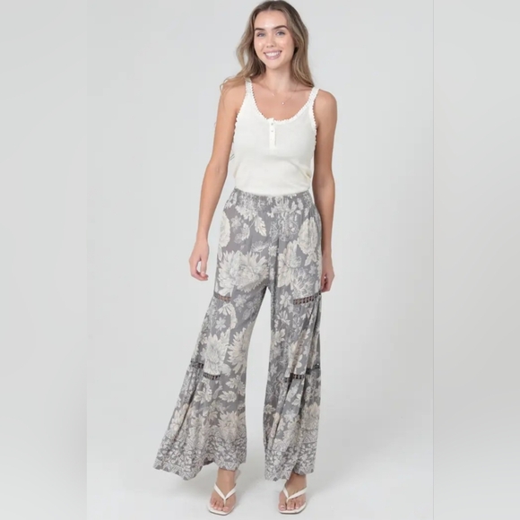 Angie Gray Floral Wide-Leg Pants - Picture 2 of 3